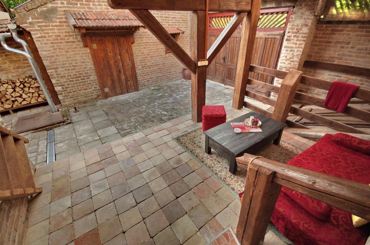 Villa Rusztika Gyula Bagian luar foto