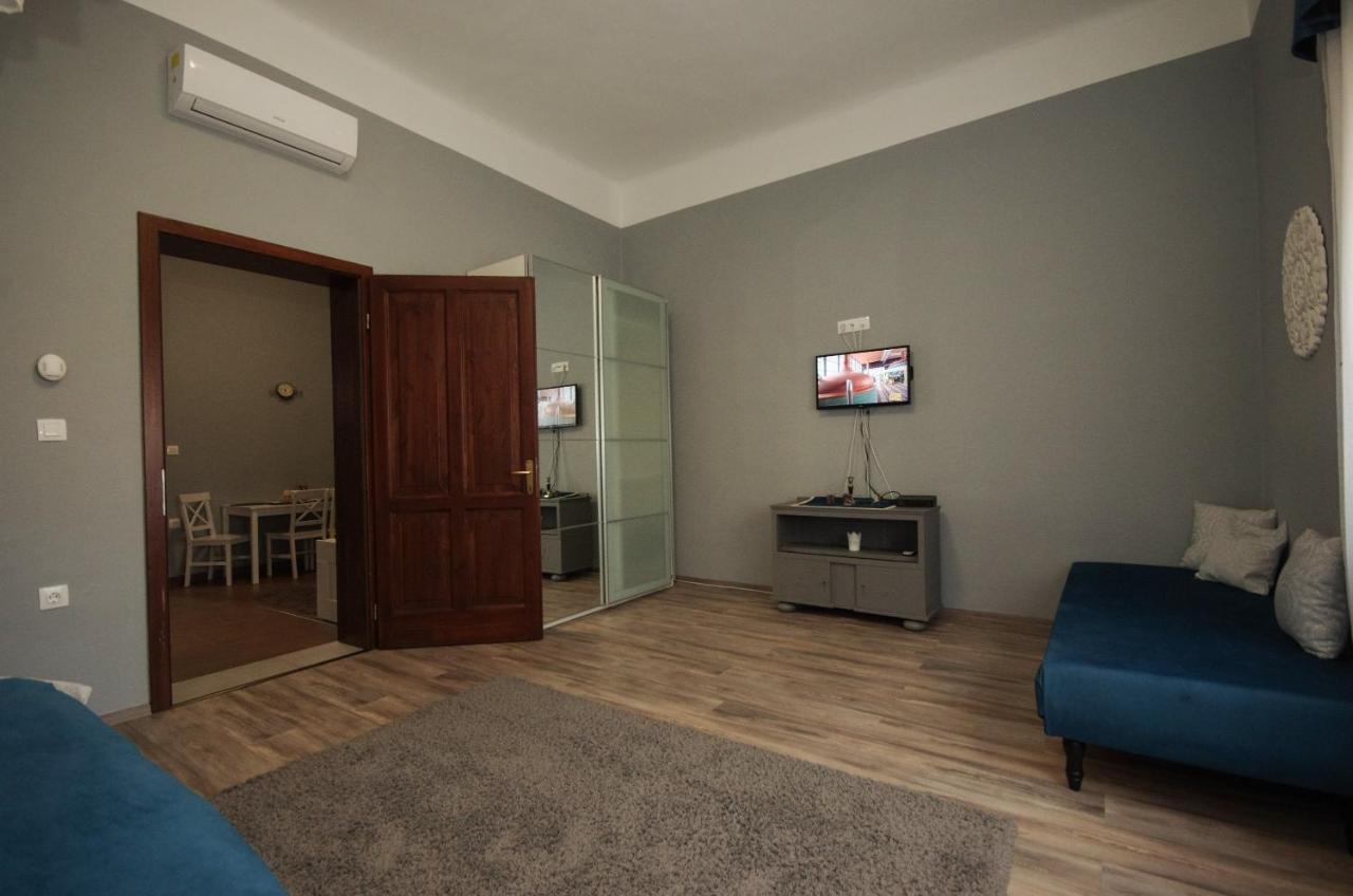Villa Rusztika Gyula Bagian luar foto