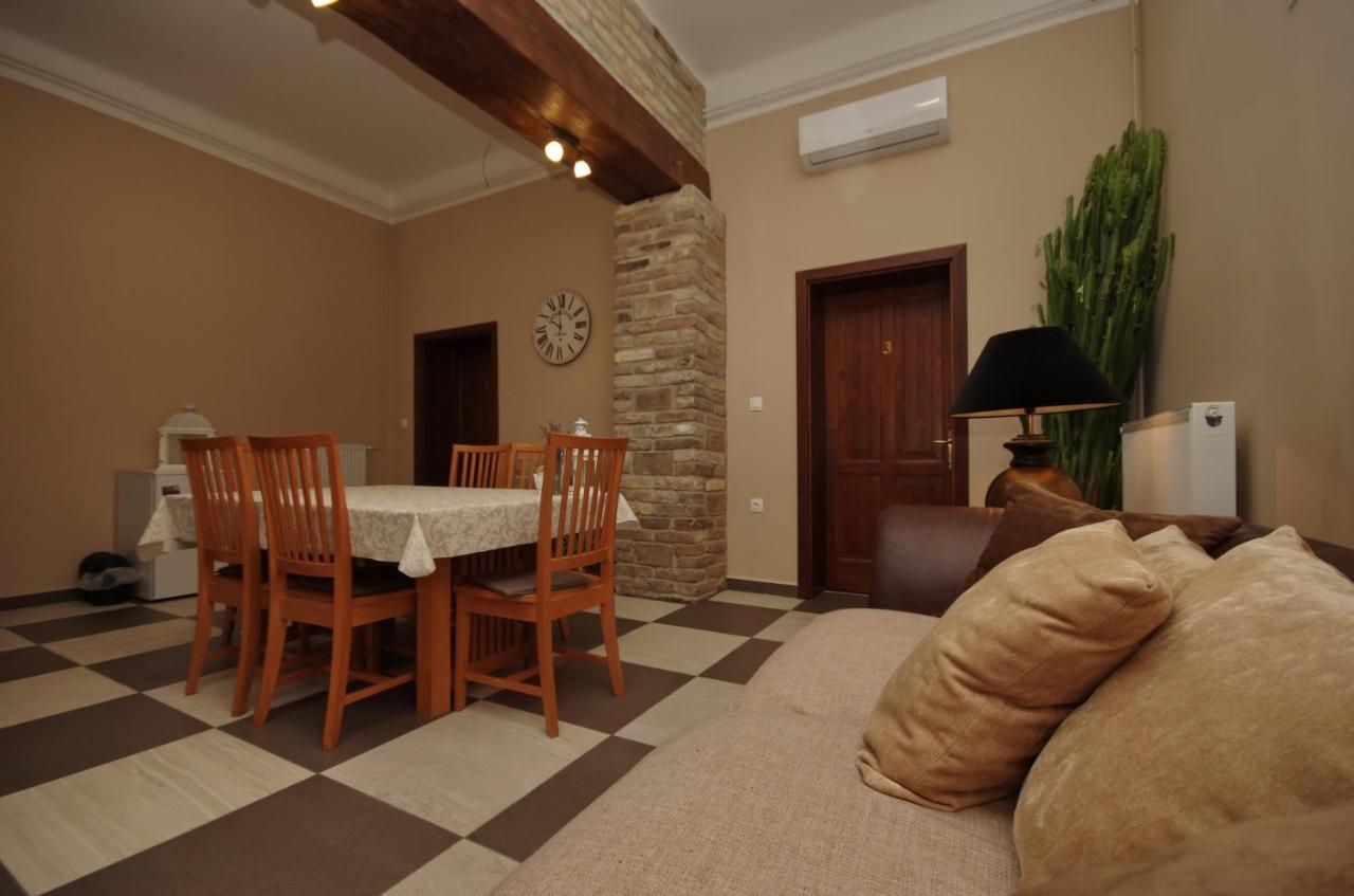 Villa Rusztika Gyula Bagian luar foto